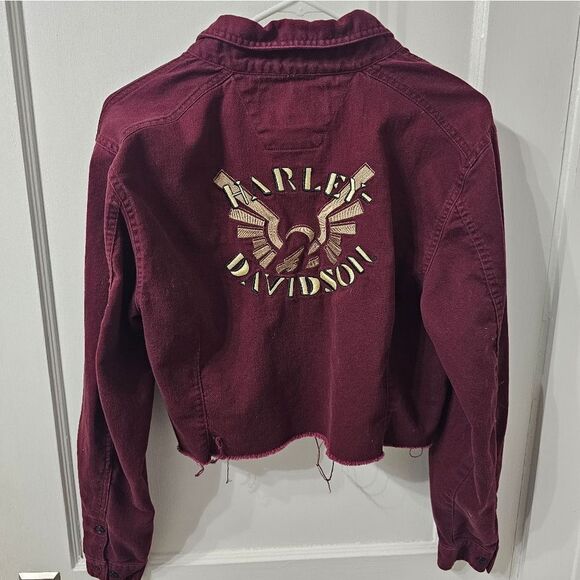 Harley Davidson cropped button down in a burgundy color with gold embroidery - Picture 1 of 3